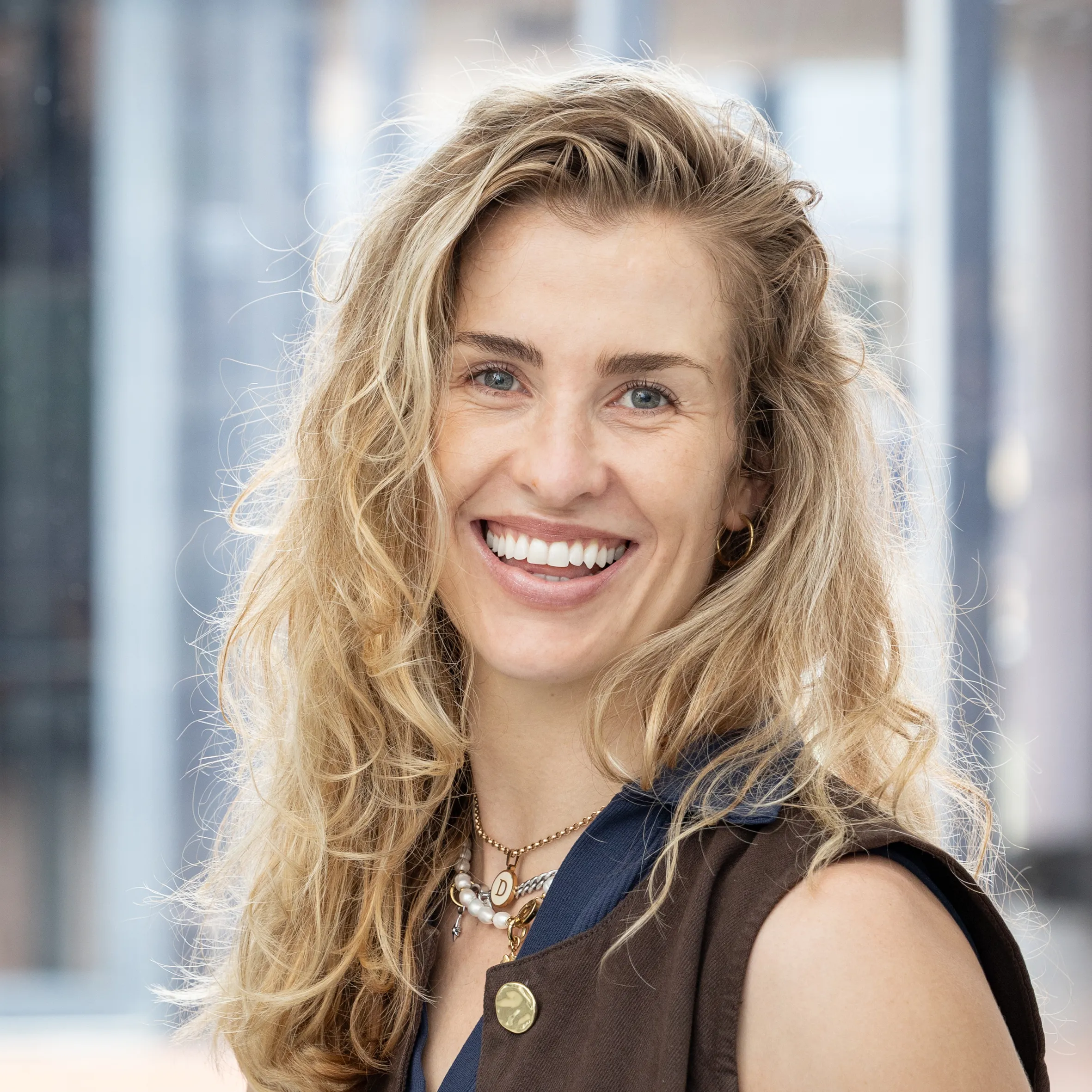 DAPHNE STEVENS_4_11zon